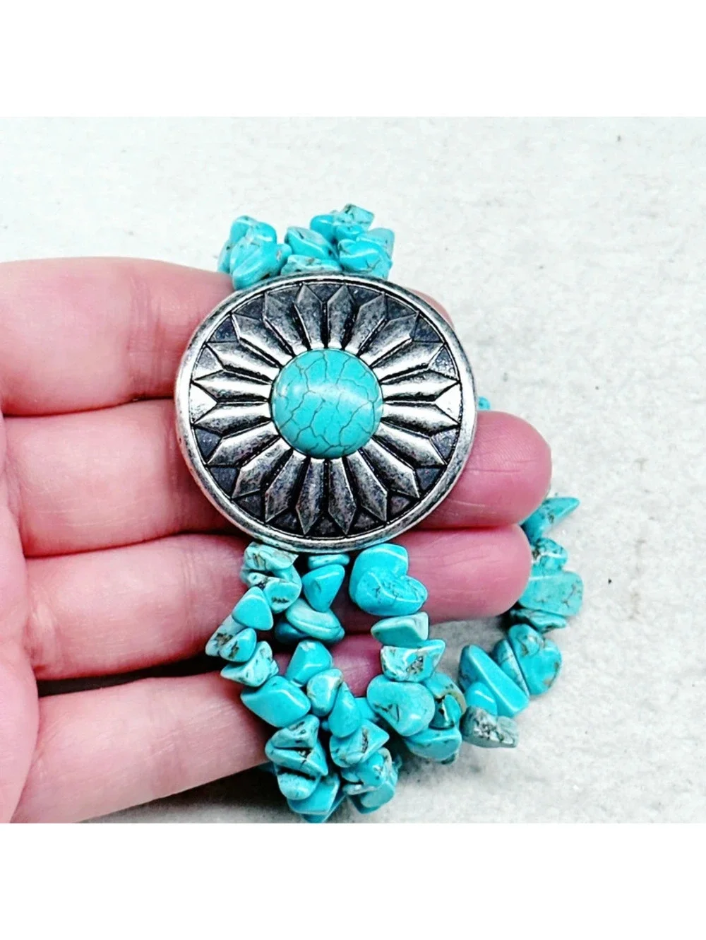 3006u. Dyed Howlite Bracelet Small